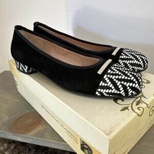 New Brenda Zaro Suede Ballet Flat W/Bar Black/White Design Sz 37/6.5 W/Box